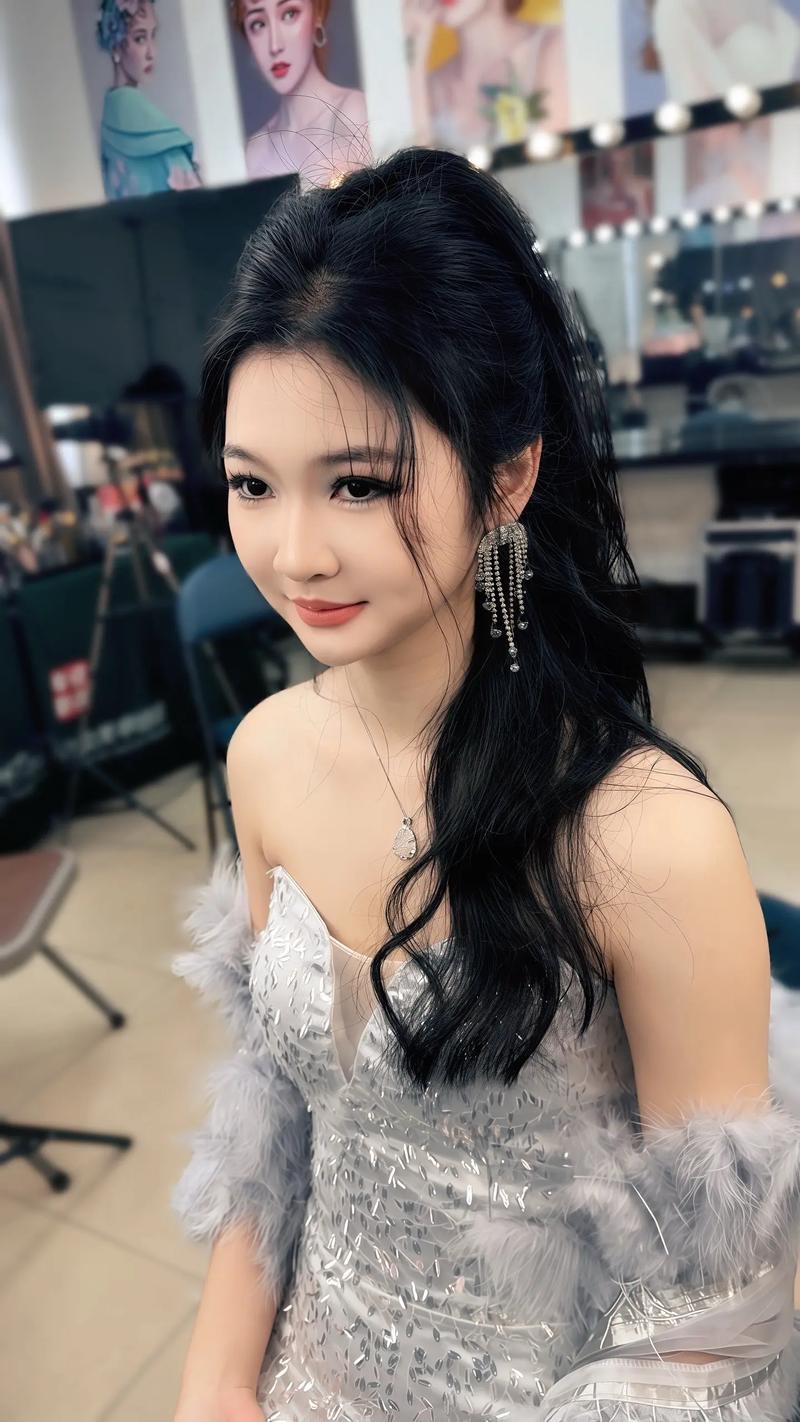 明星学什么