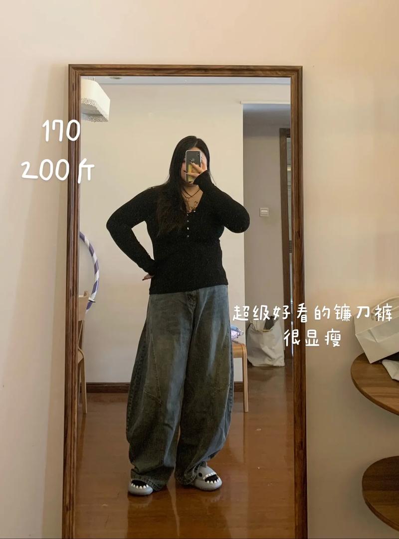 胖妹妹小个怎么搭配