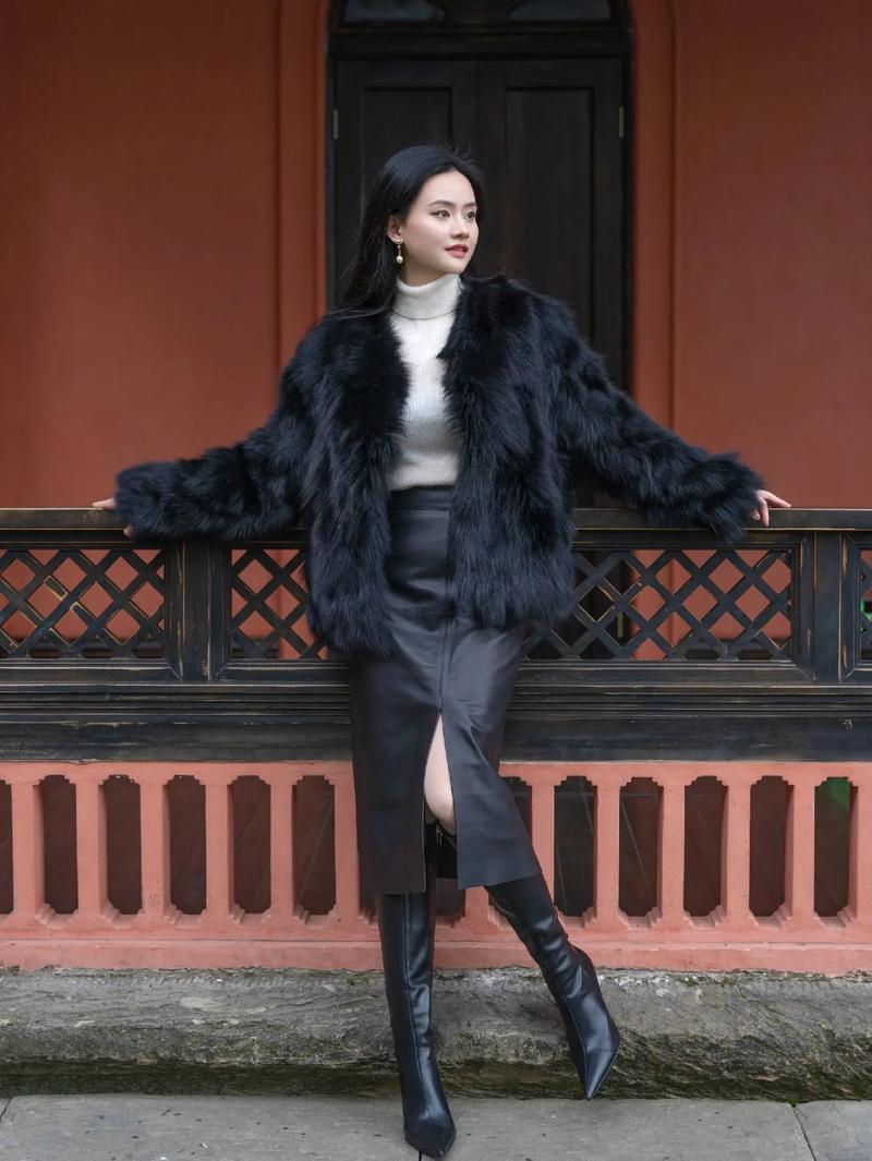 皮草适合什么人穿