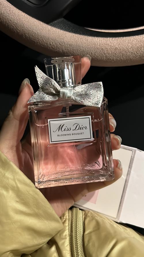 送女朋友什么香水好