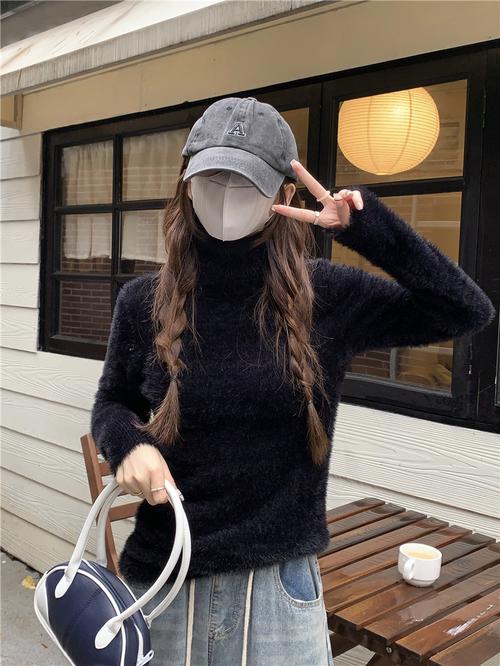 里面带白绒的衣服怎么搭配衣服好看