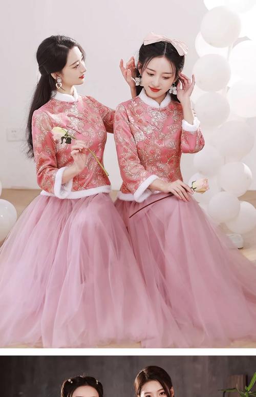 穿伴娘服里面怎么搭配图片