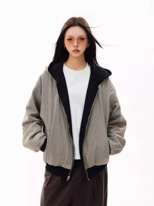 冬季外套夹克怎么搭配衣服好看