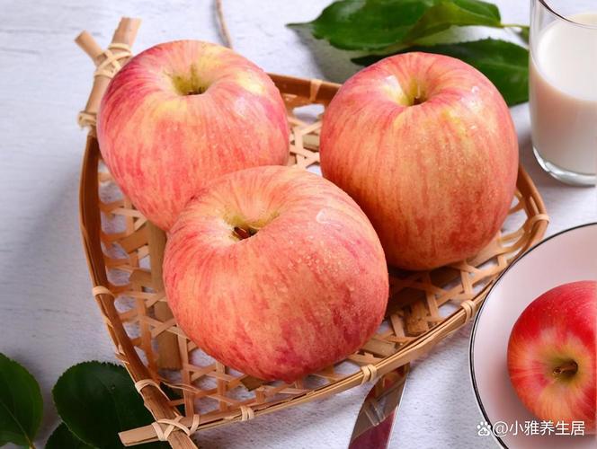 晚上饿了吃什么水果