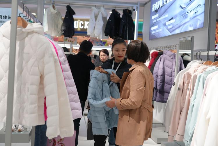 我卖衣服衣服怎么搭配图片