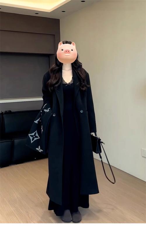 冬季超长款连衣裙怎么搭配什么外套
