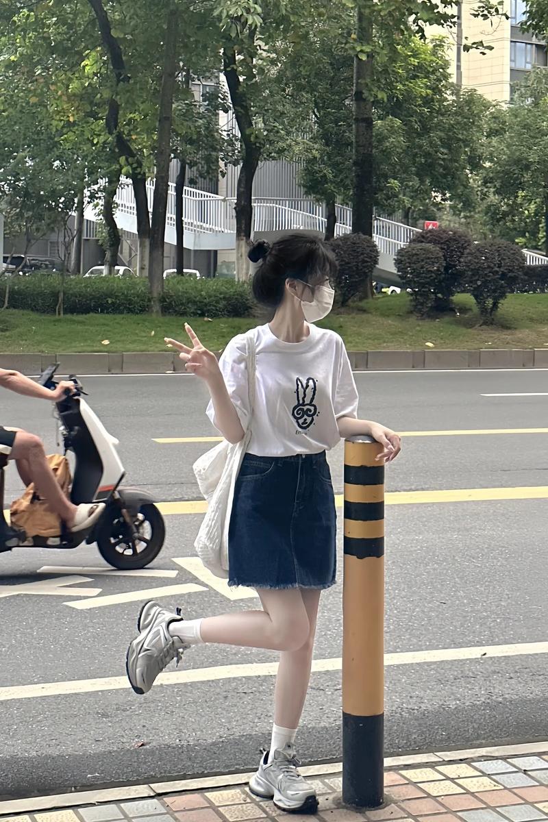 155cm的女生穿衣怎么搭配