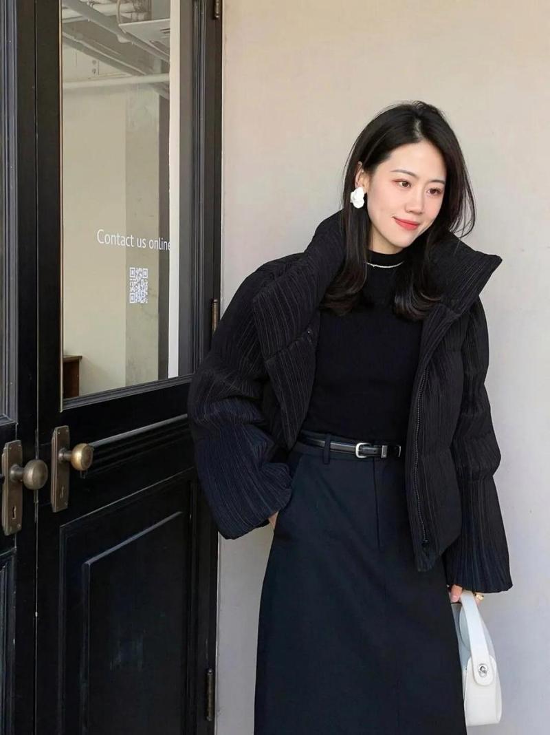 冬天黑裙子怎么搭配图片