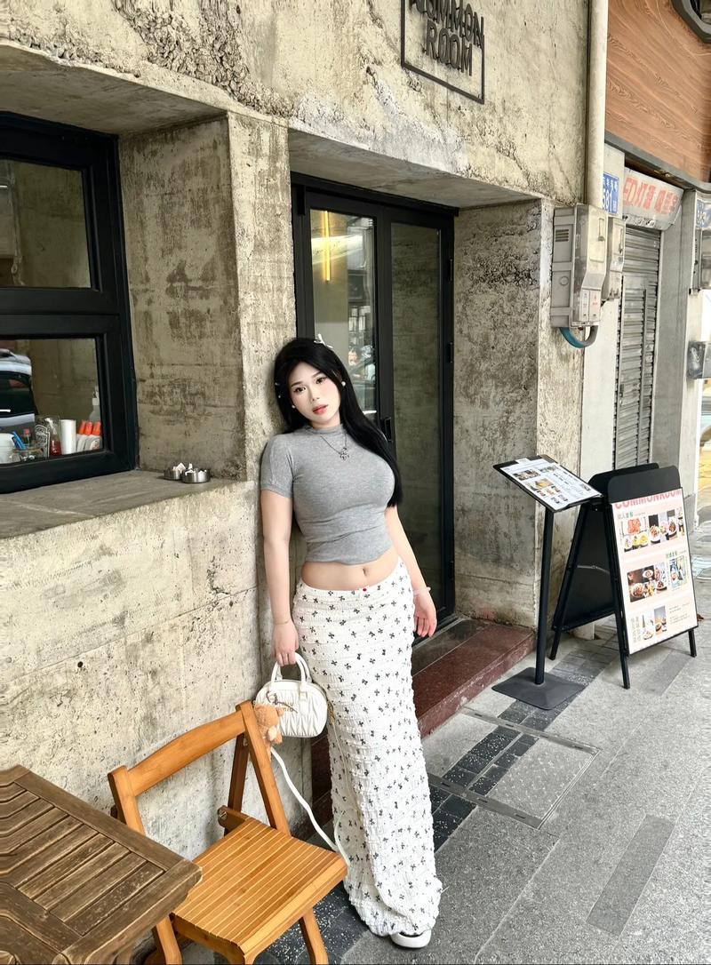 偏胖的人衣服怎么搭配衣服好看图片