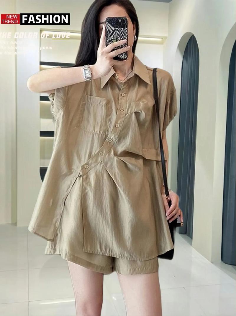 上衣太大怎么搭配衣服好看图片欣赏