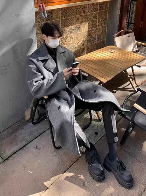 呢子大衣男中长款外套怎么搭配