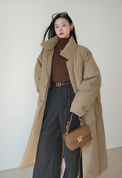棉大衣女冬中长款外套怎么搭配图片