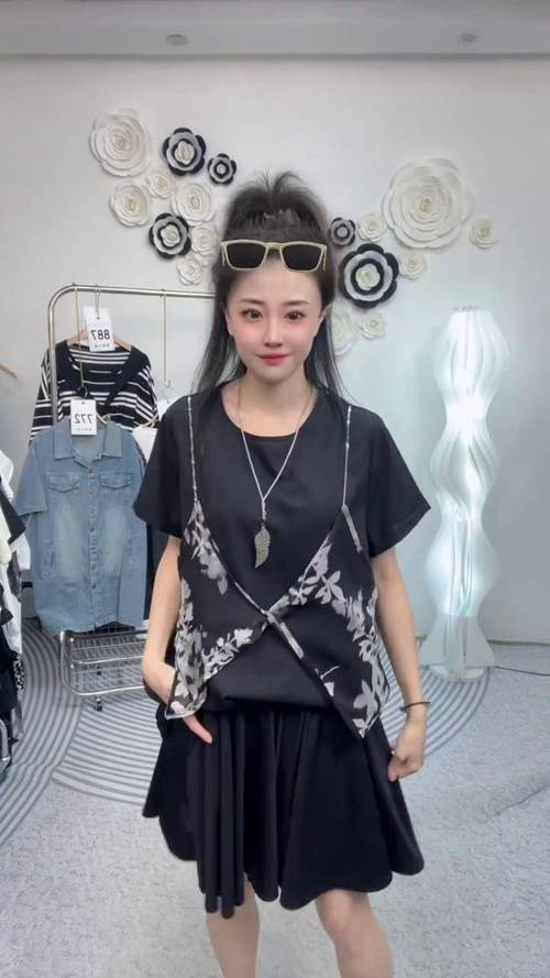 卖衣服怎么去搭配衣服好看图片