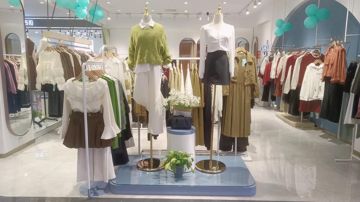 卖衣服怎么去搭配衣服好看图片