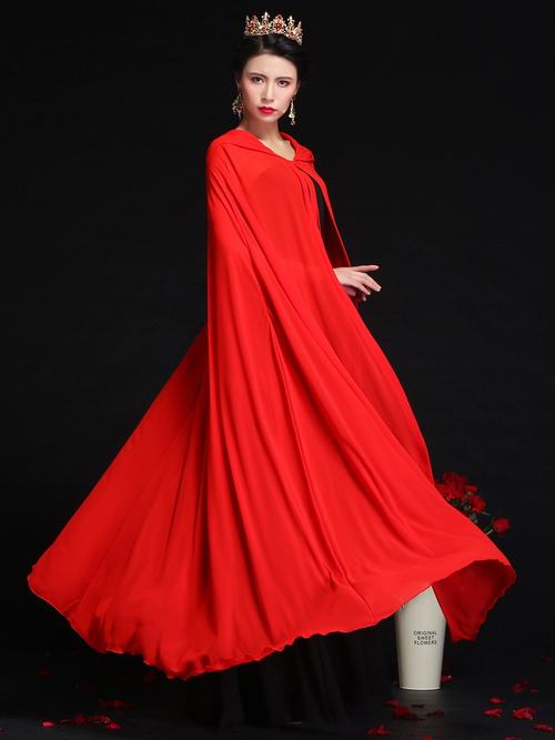 红色的斗篷怎么搭配衣服好看图片