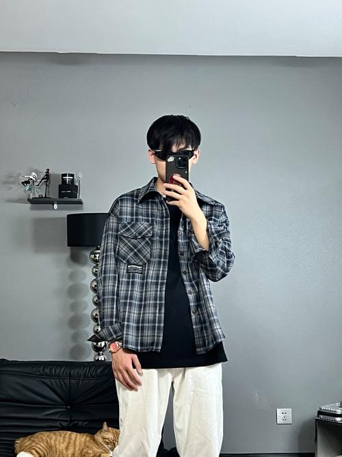 黑格子衬衫怎么搭配图片男