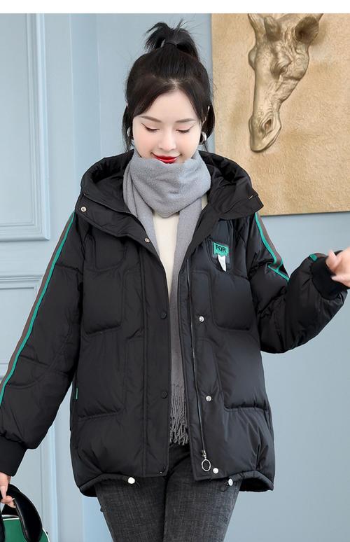 冬季运动棉袄怎么搭配衣服好看图片