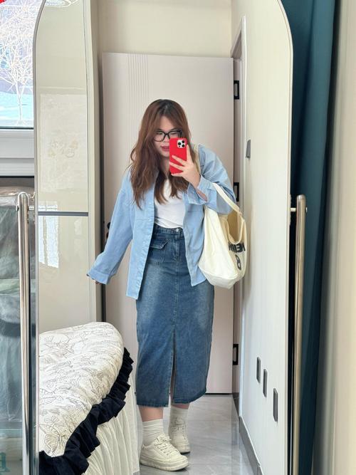 大屁股粗腿女怎么搭配衣服好看吗