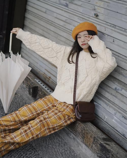 大格子裤怎么搭配外套