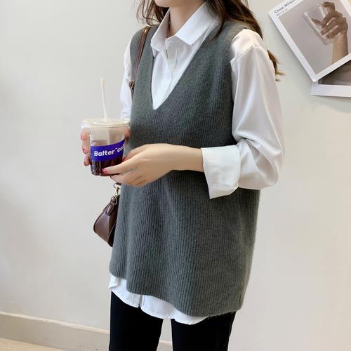 马甲毛衣中款外套怎么搭配什么裤子
