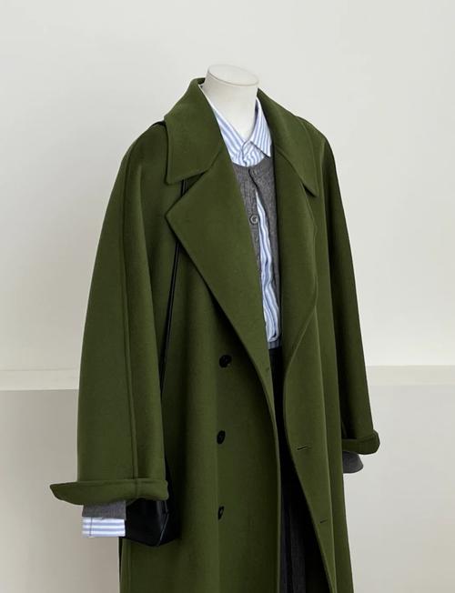 绿色韩版外套怎么搭配图片