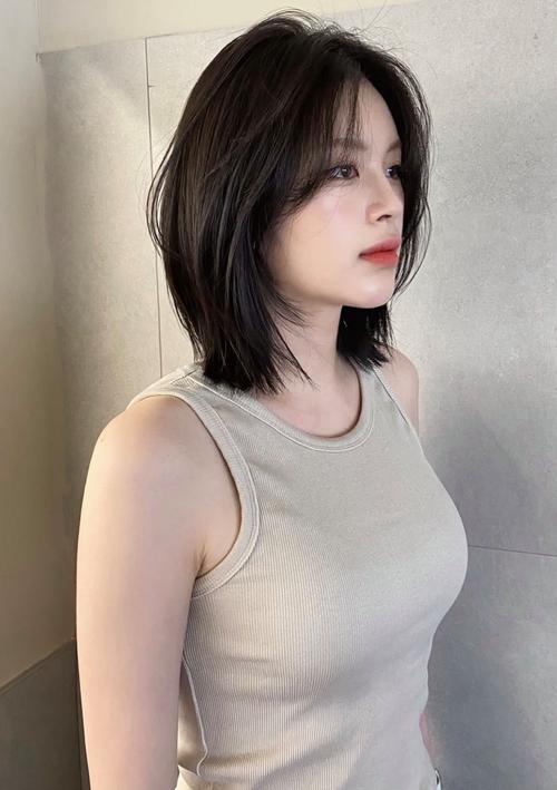 圆脸剪什么头型好看
