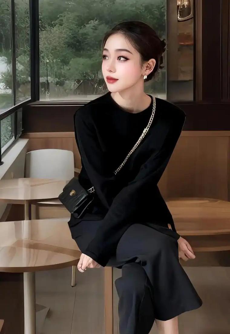 黑色衣服配什么颜色好看
