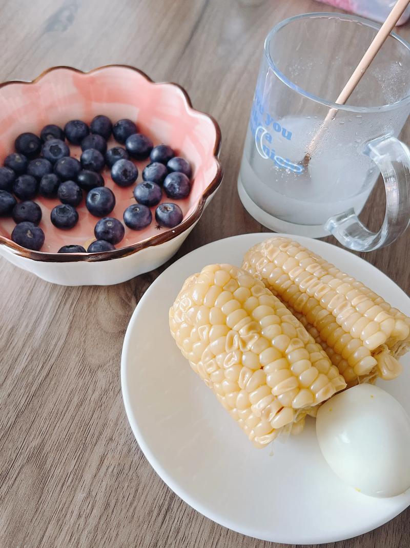 减肥游泳完吃什么