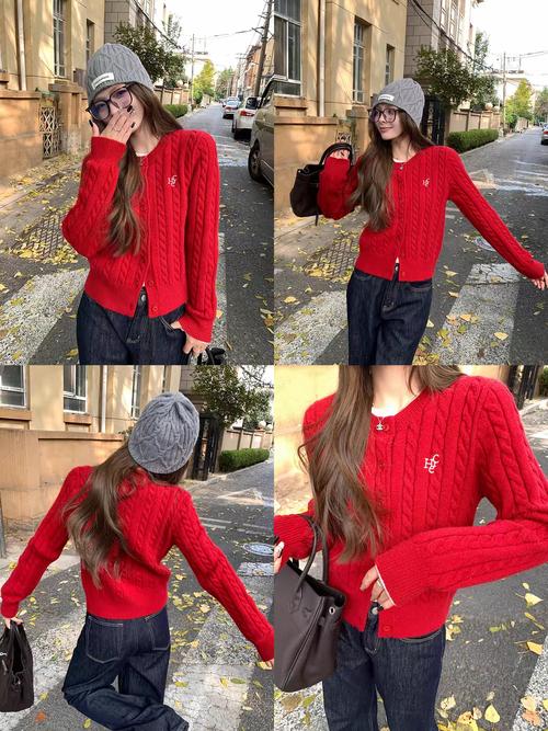 红色衫配什么裤子