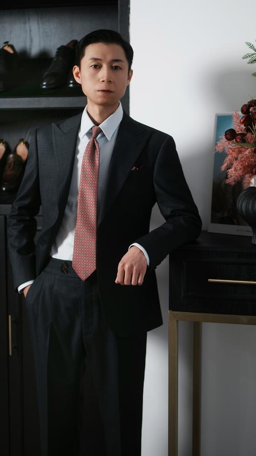 格纹西装怎么搭配图片大全