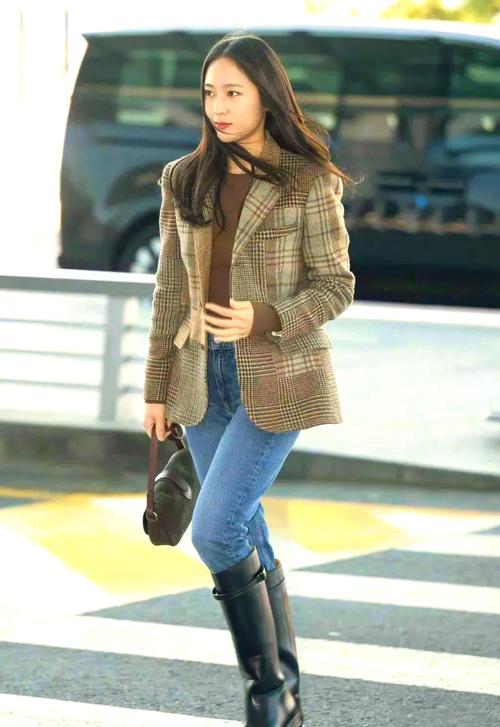 格纹西装怎么搭配图片