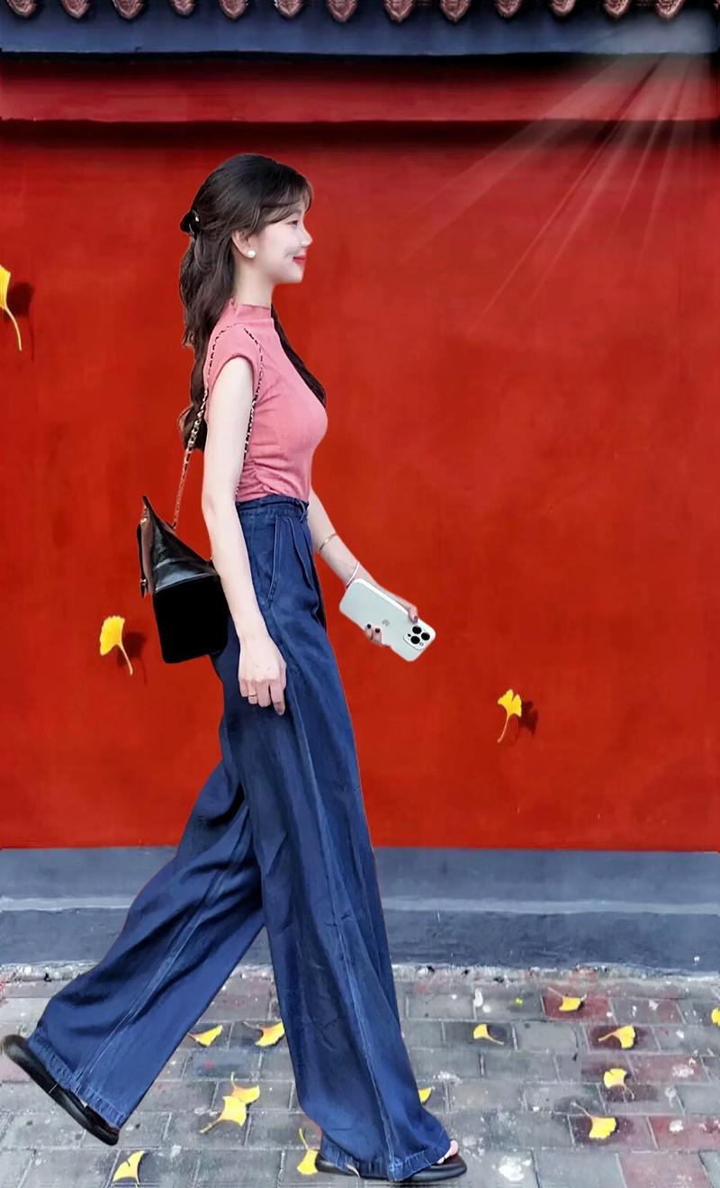 粉色和蓝色搭怎么搭配