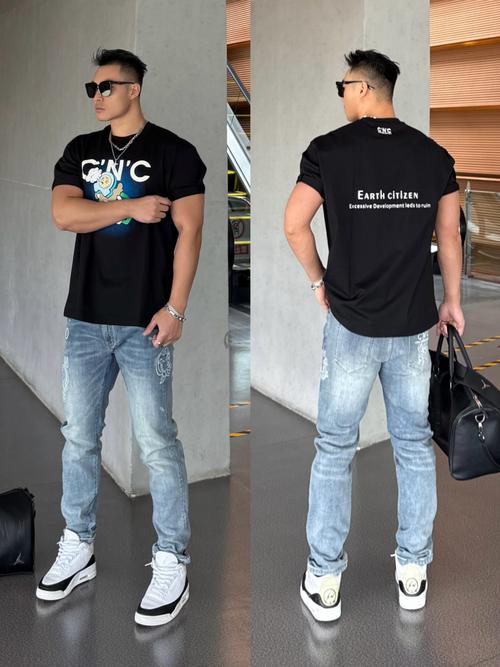 比较壮怎么穿衣搭配