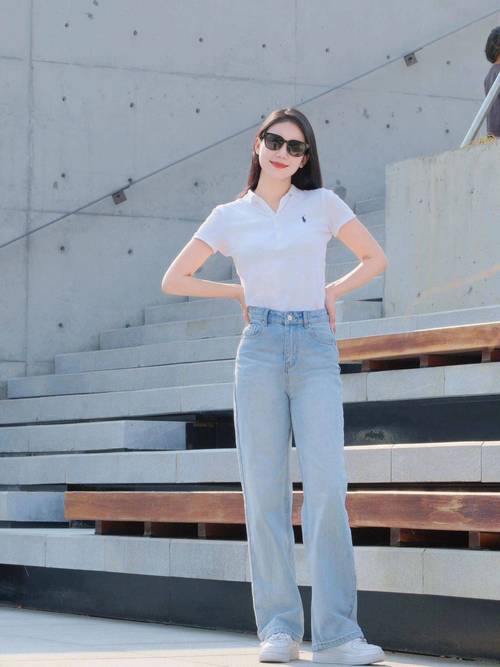 白t牛仔裤怎么搭配什么外套