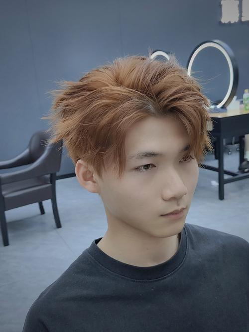 男的染什么颜色好看