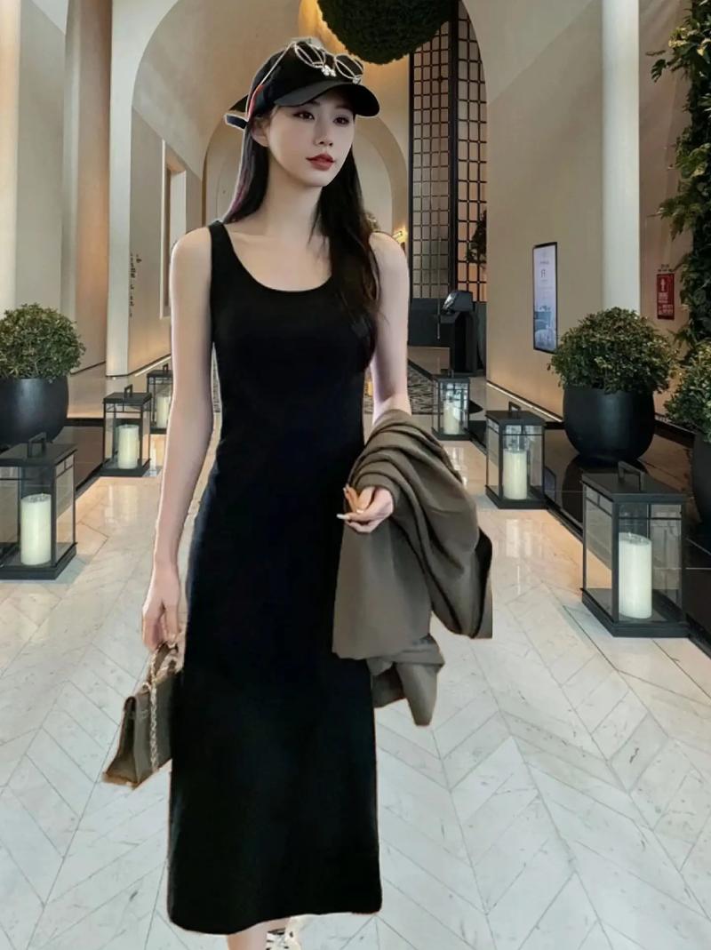 背心裙大了怎么搭配