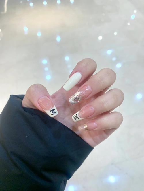 2014最新美甲香奈儿