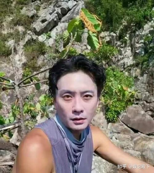 为什么明星都很白