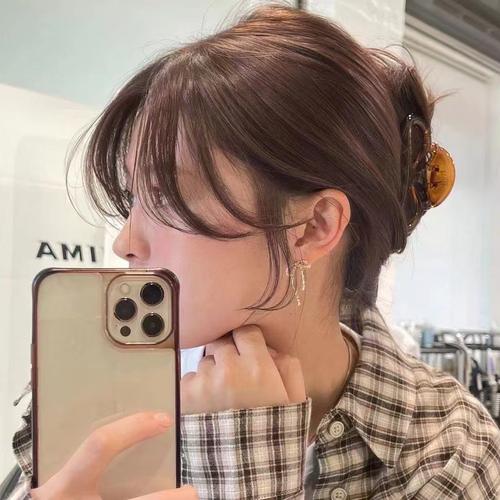 高颧骨适合什么刘海