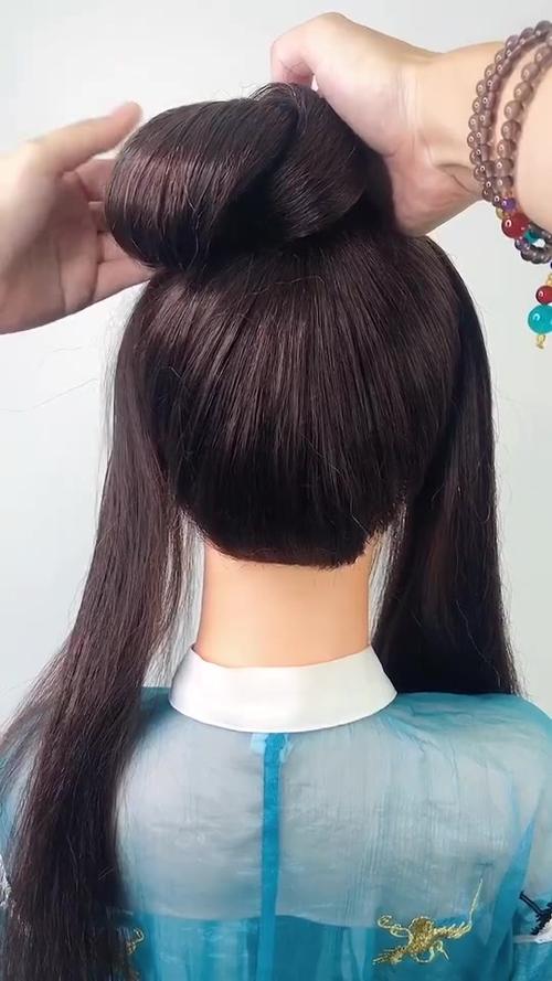 摩羯座适合什么发型
