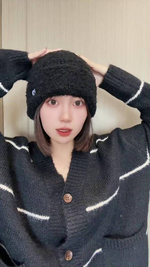圆形脸适合什么帽子