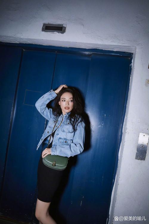 椭圆形怎么搭配衣服