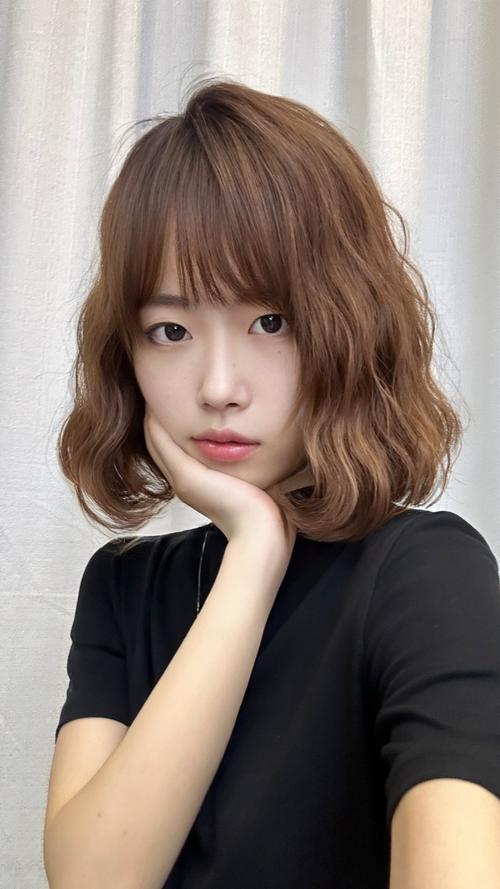 头小适合什么发型女