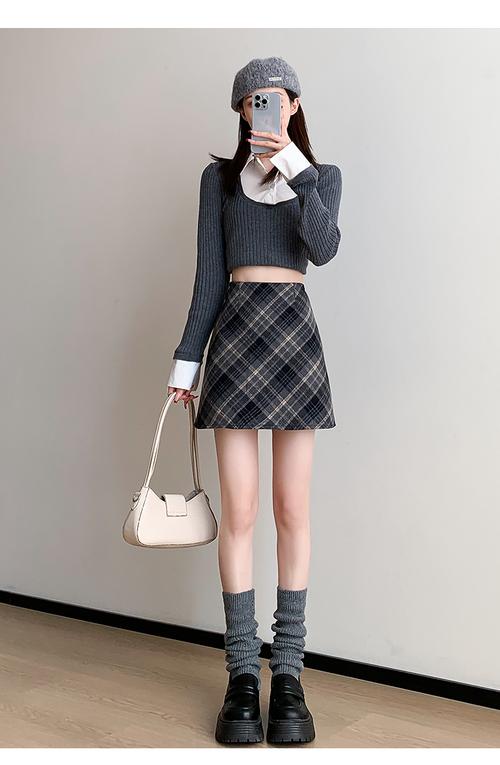 A裙冬天怎么搭配