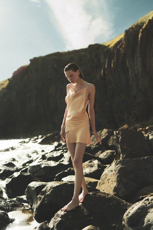 最新时装风景与美人图