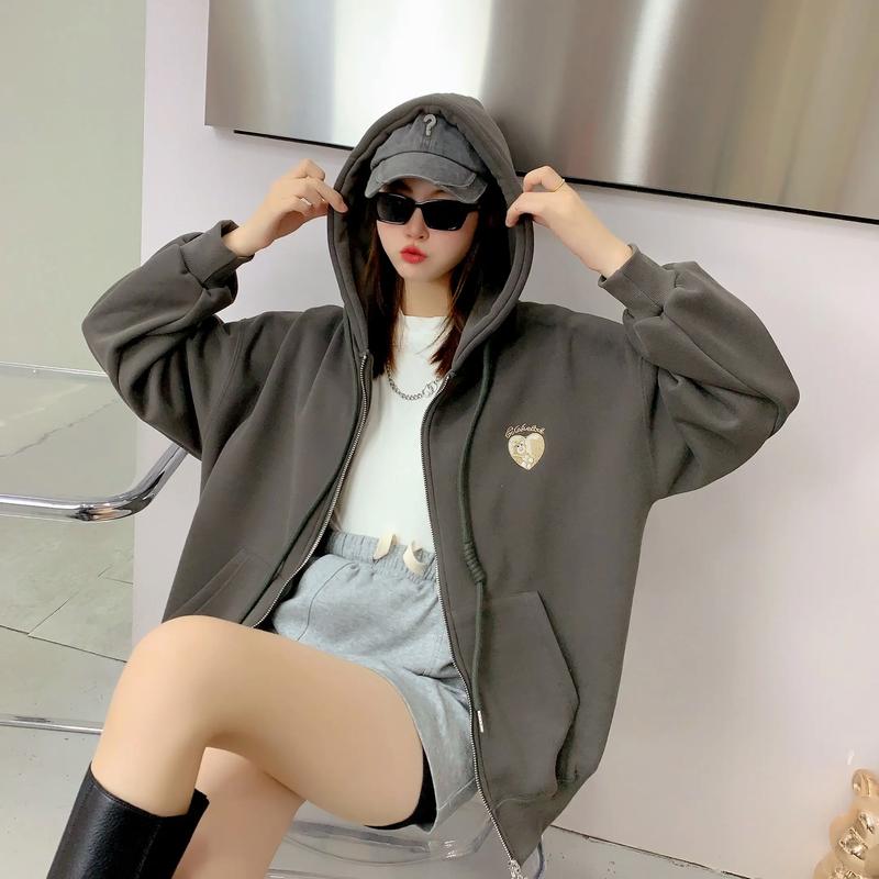 穿卫衣里面穿什么