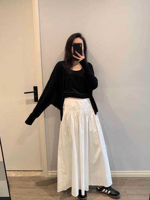 A型半身裙怎么搭配