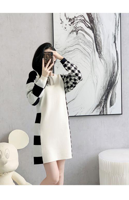 小个子怎么搭配毛衣和裙子