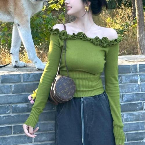 绿色针织打底衫怎么搭配