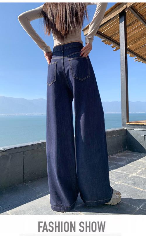 深蓝色裤怎么搭配鞋子